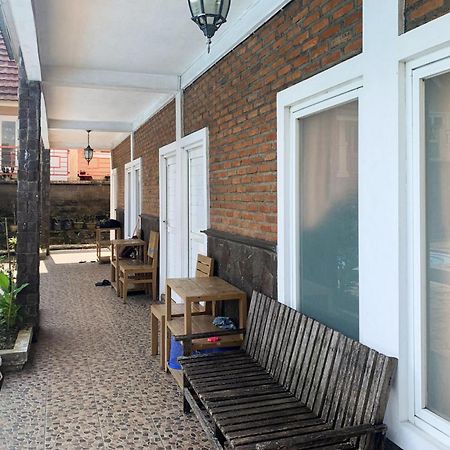 Urbanview Hotel Villa Q Gisting Bandjarnegeri Esterno foto