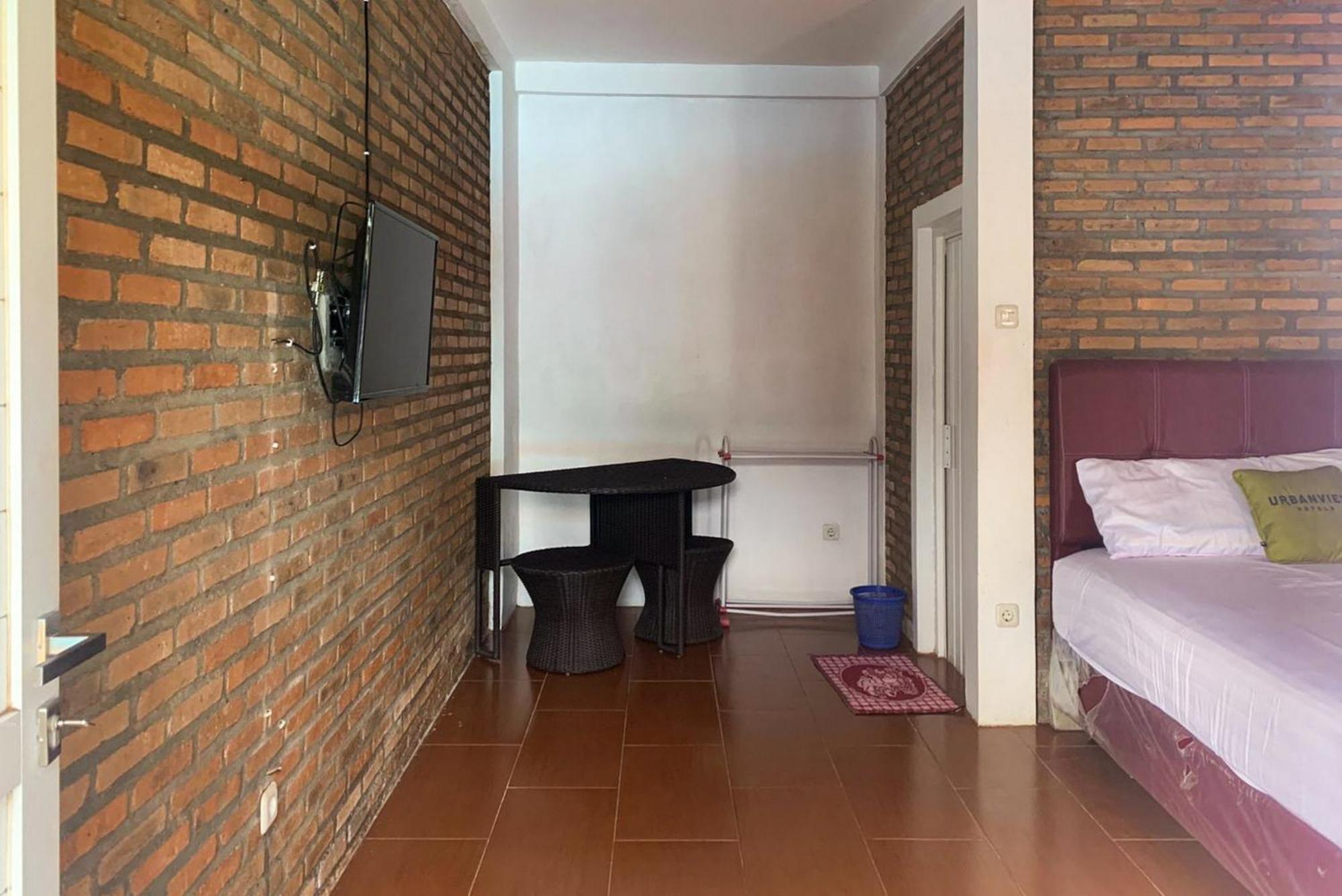 Urbanview Hotel Villa Q Gisting Bandjarnegeri Esterno foto