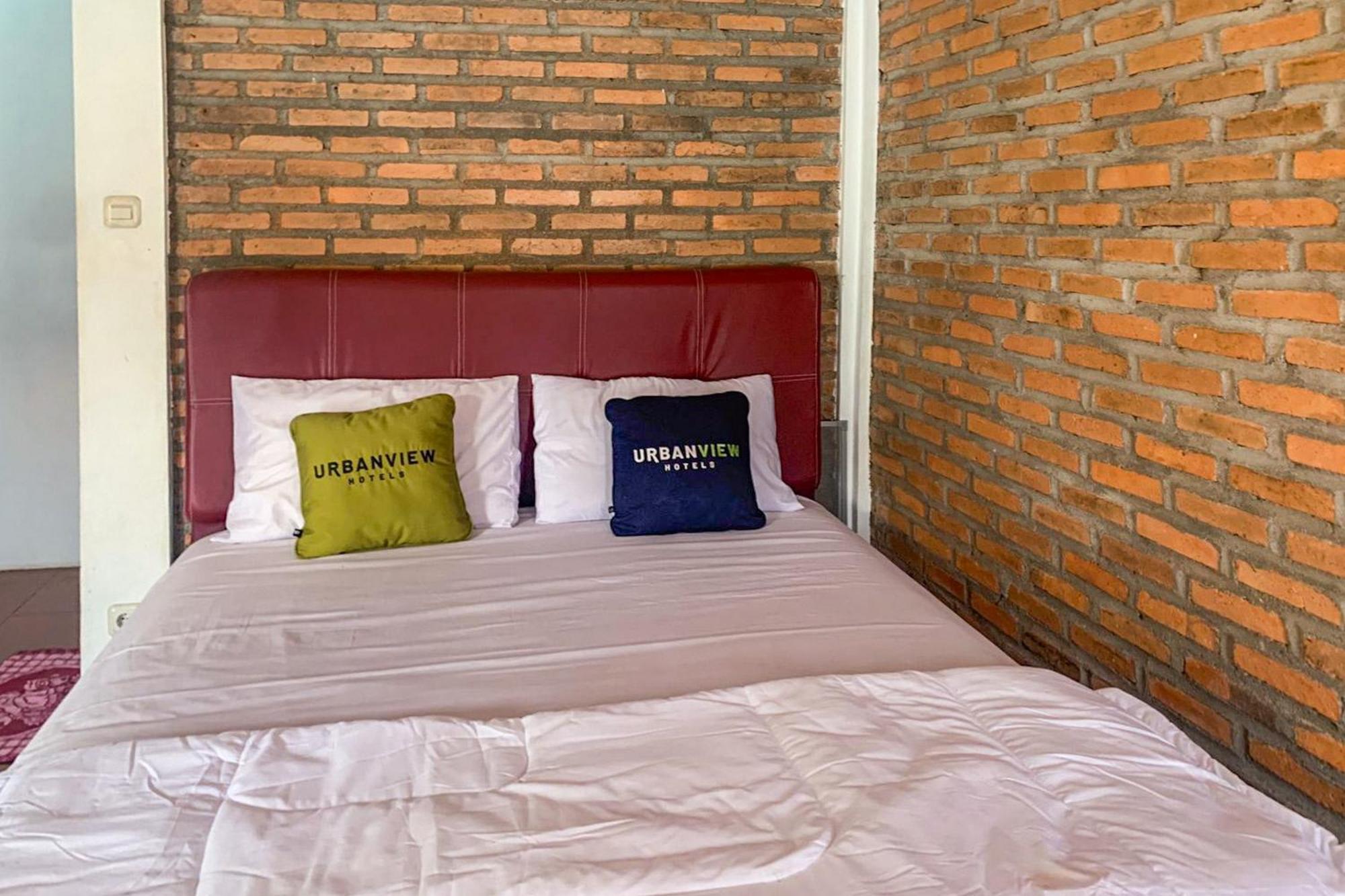 Urbanview Hotel Villa Q Gisting Bandjarnegeri Esterno foto